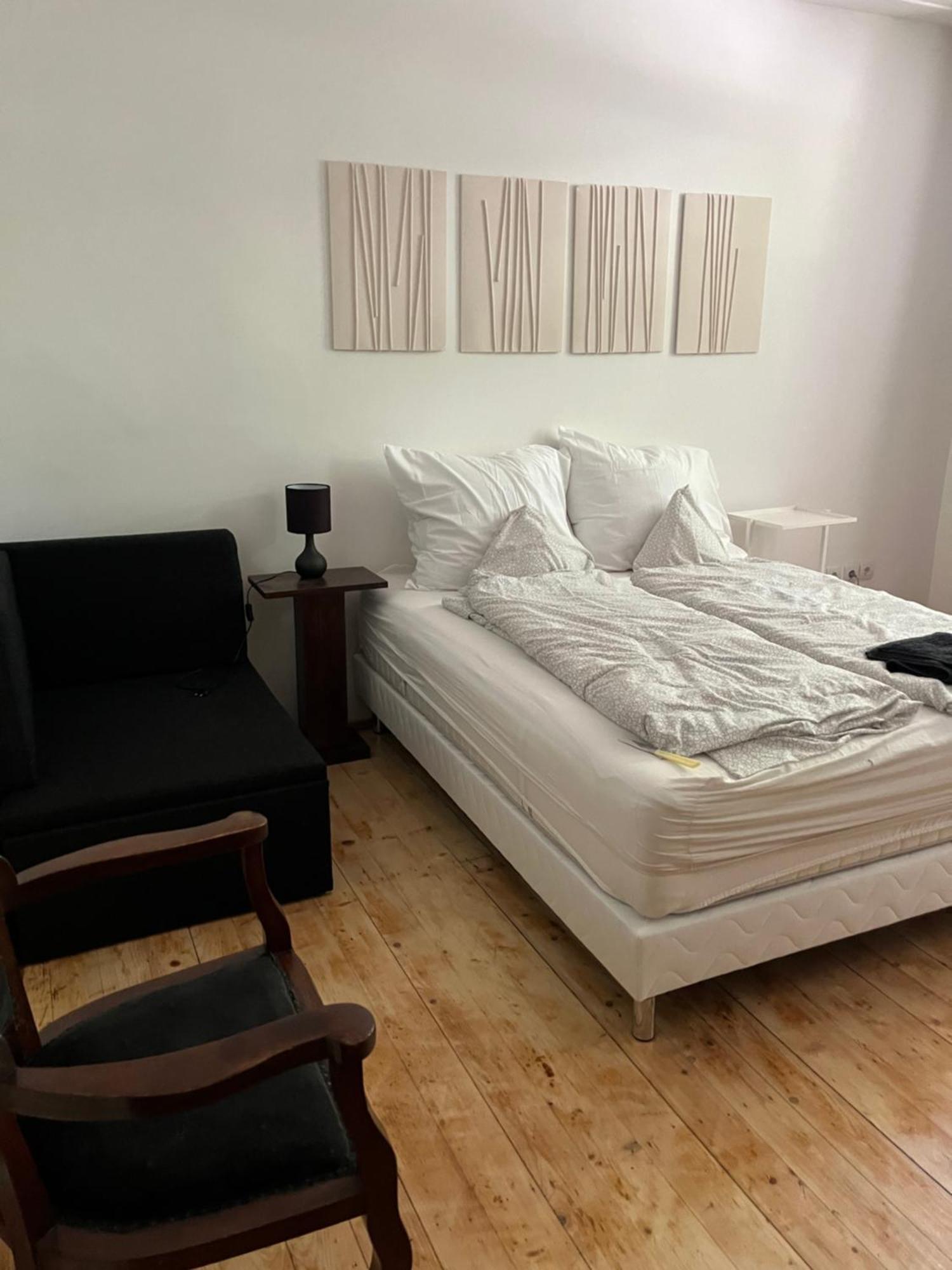 Utcara Nyilo Apartman Vác Exteriör bild